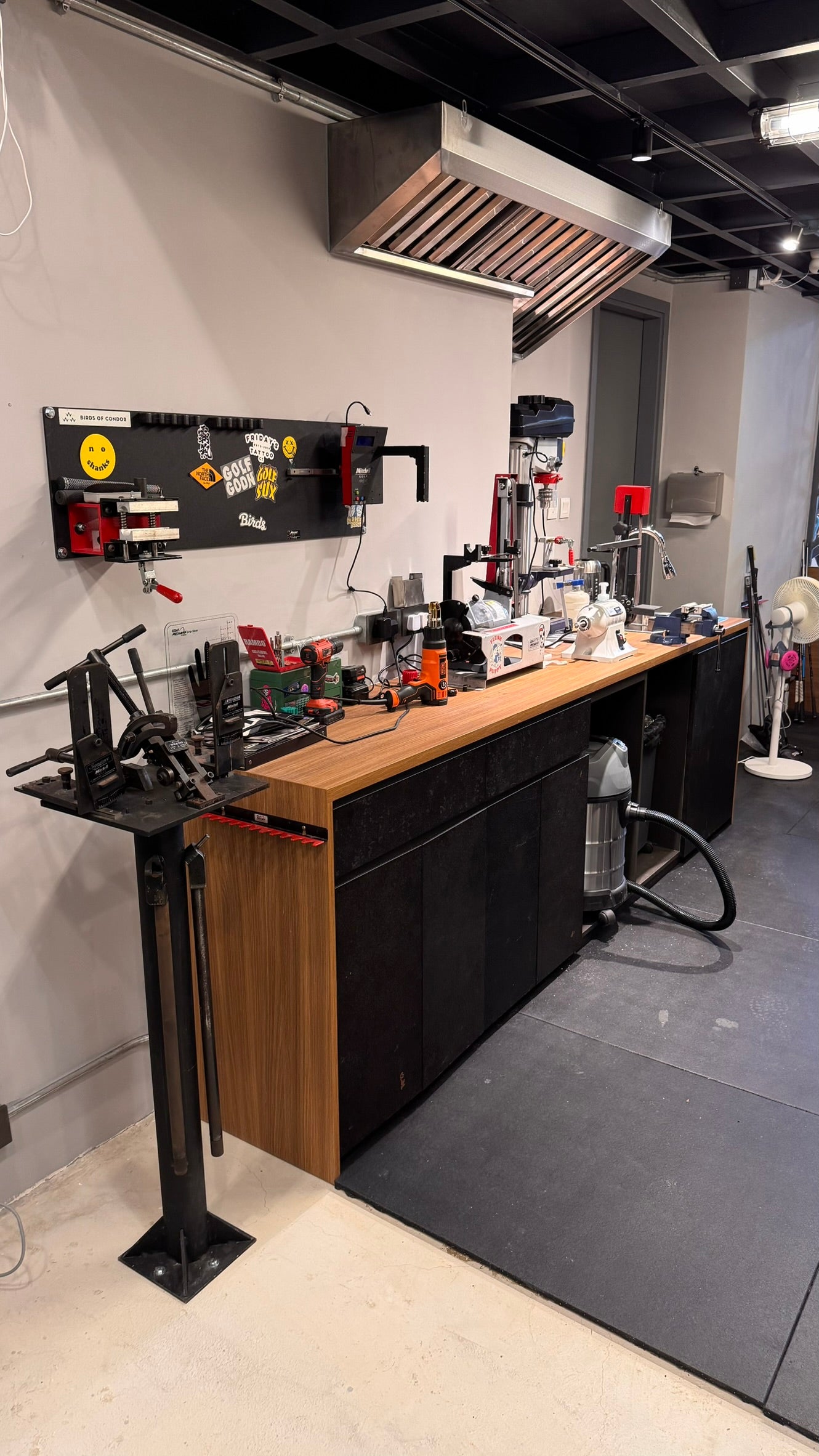 Golf Club Fitting and Repair Workshop